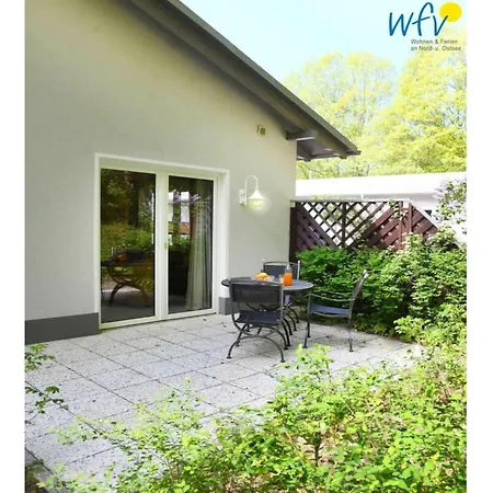 Romantic With Garden Apartament