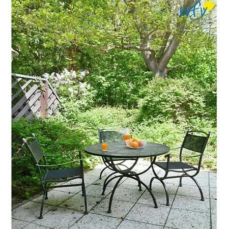 Romantic With Garden * Goehren (Ruegen)